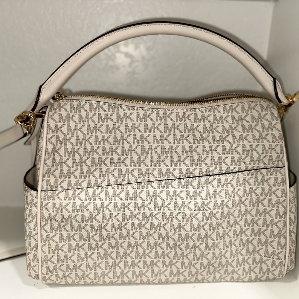 Michael Kors Hand bag - Picture 3 of 4